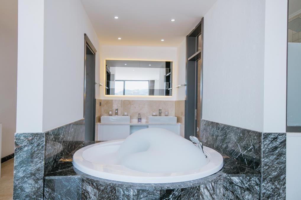 Villa Unlimited 2 Luxury 6 Bedroom Villa 卡斯 外观 照片